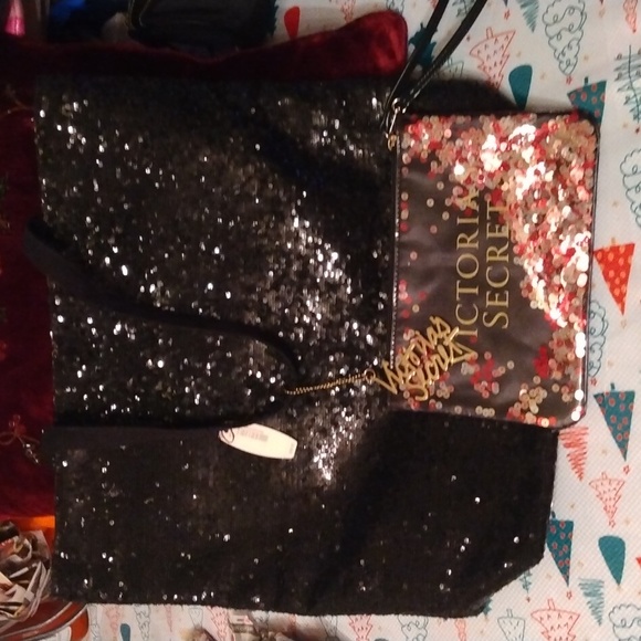 Victoria Secret black sequin tote bag+ Victoria Secret black sequin wristlet bag - Picture 14 of 17